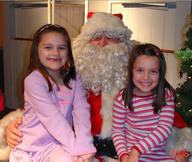Autumn and Ashlynn Finding Santa